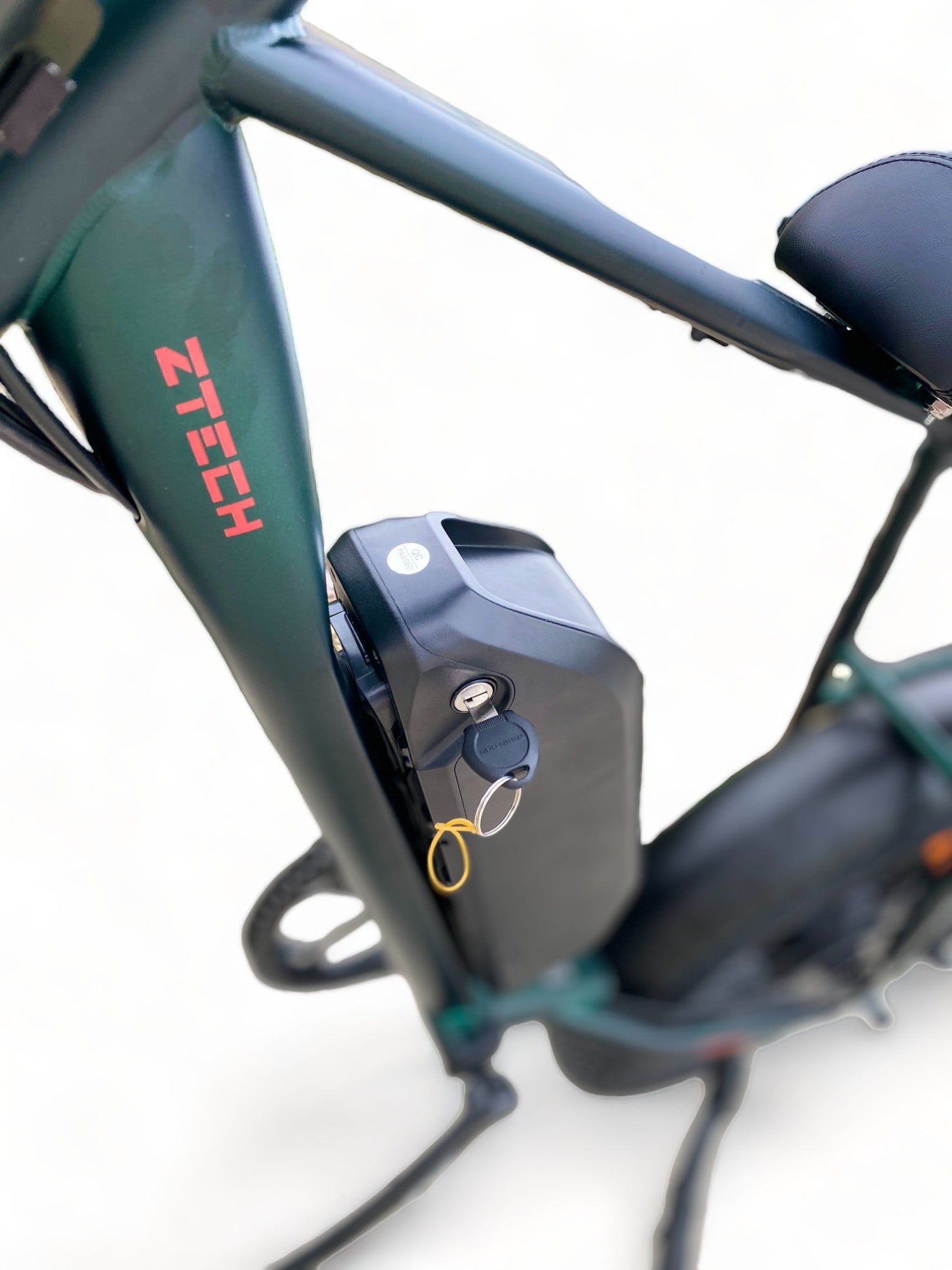 BULLBIKE Sofia Fatbike E-Bike 250W 48V 13Ah 25 km/h Mit Gashebel